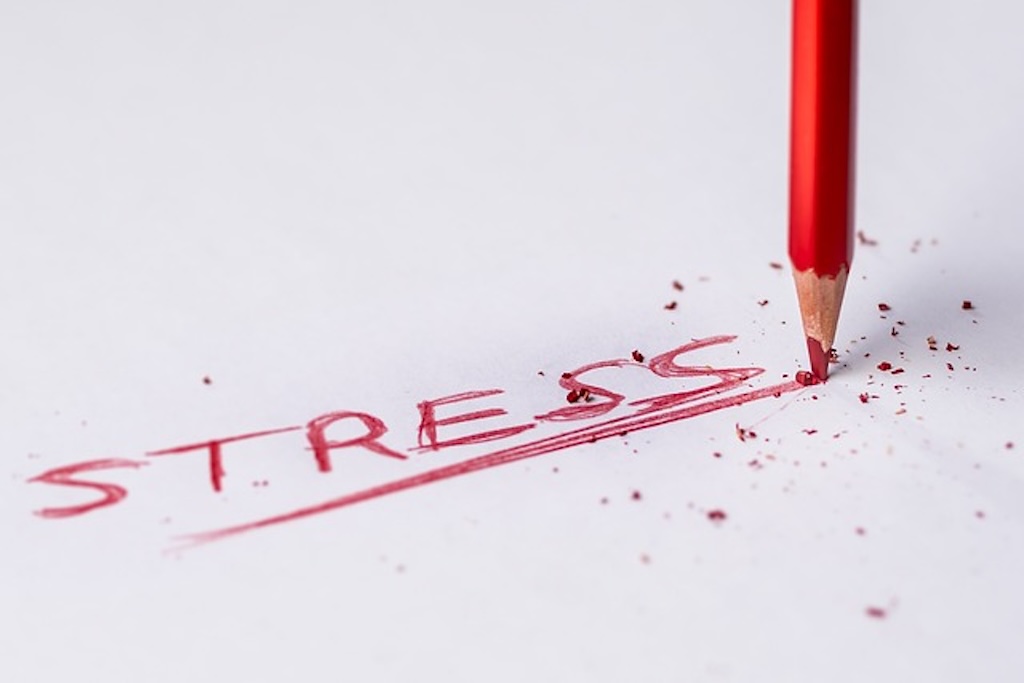 stress scritta a matita 